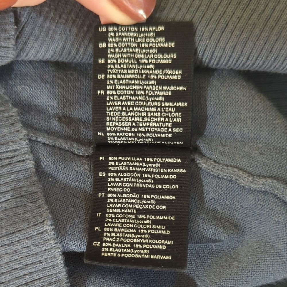 Y2K H&M Dark Blue Scoop Neck Sweater - Picture 5 of 8